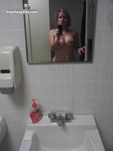 Mein Grosser Busen Topless Selbstporträt von Ceecee